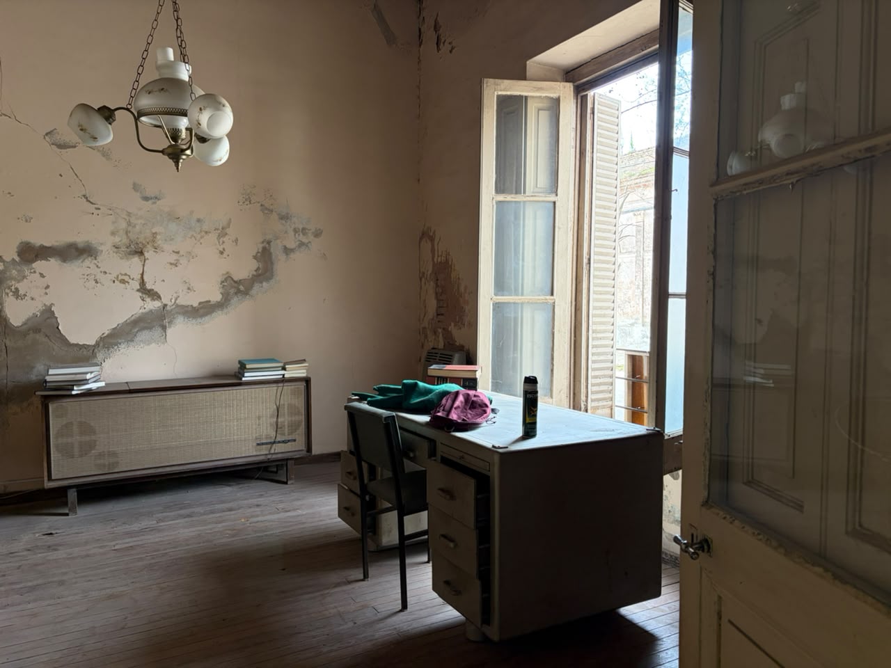 Casa en Venta en El Centro de San Antonio de Areco. a Refaccionar - Imagen 5